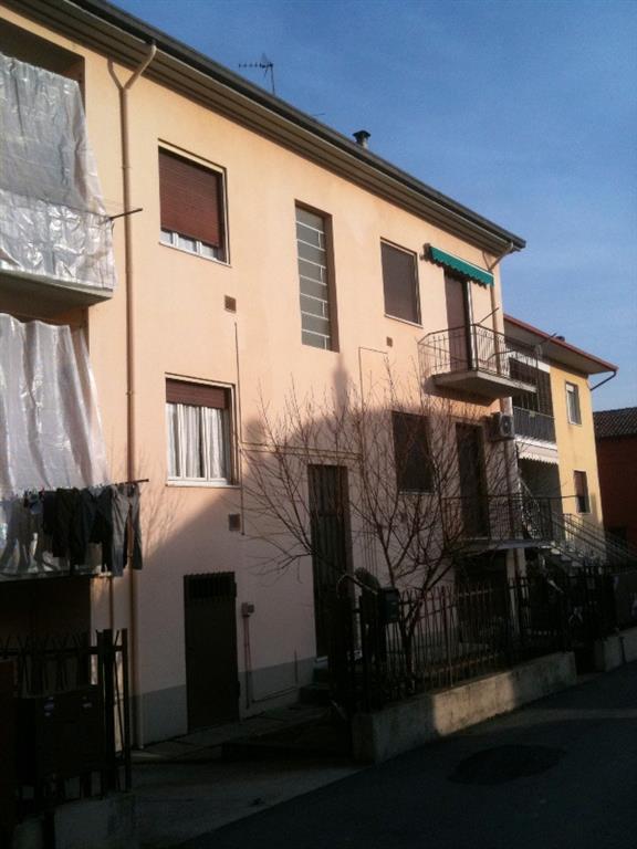 Appartamento in affitto a Casei Gerola, 2 locali, prezzo € 280 | CambioCasa.it