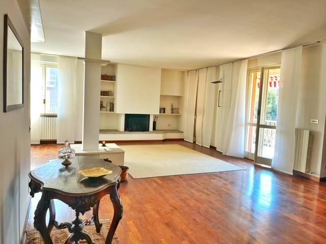 Appartamento in vendita a Voghera, 8 locali, prezzo € 190.000 | PortaleAgenzieImmobiliari.it
