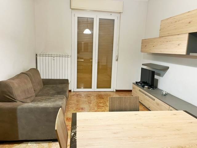 Appartamento in affitto a Voghera, 2 locali, prezzo € 300 | PortaleAgenzieImmobiliari.it