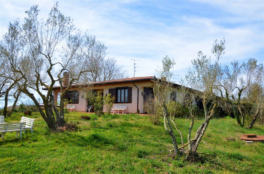 Villa Bifamiliare in vendita a Vetralla, 13 locali, zona lli, prezzo € 265.000 | PortaleAgenzieImmobiliari.it