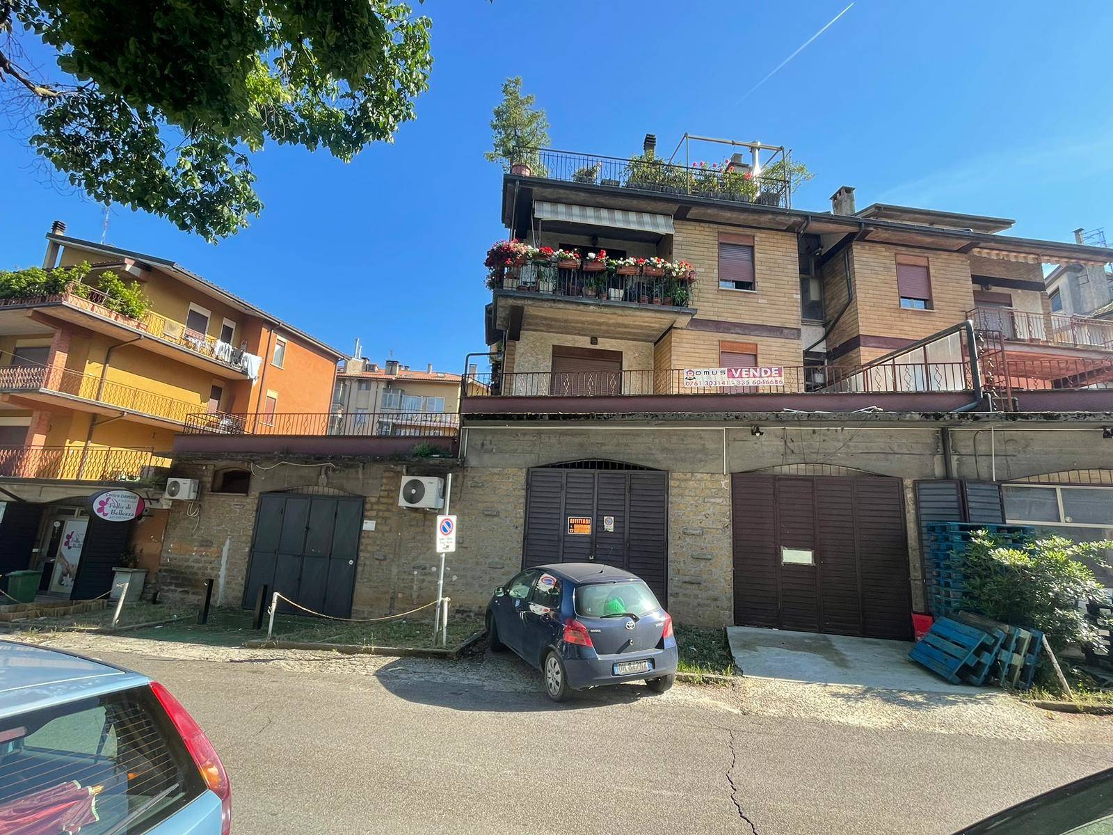 Appartamento in vendita a Vallerano, 6 locali, prezzo € 75.000 | PortaleAgenzieImmobiliari.it