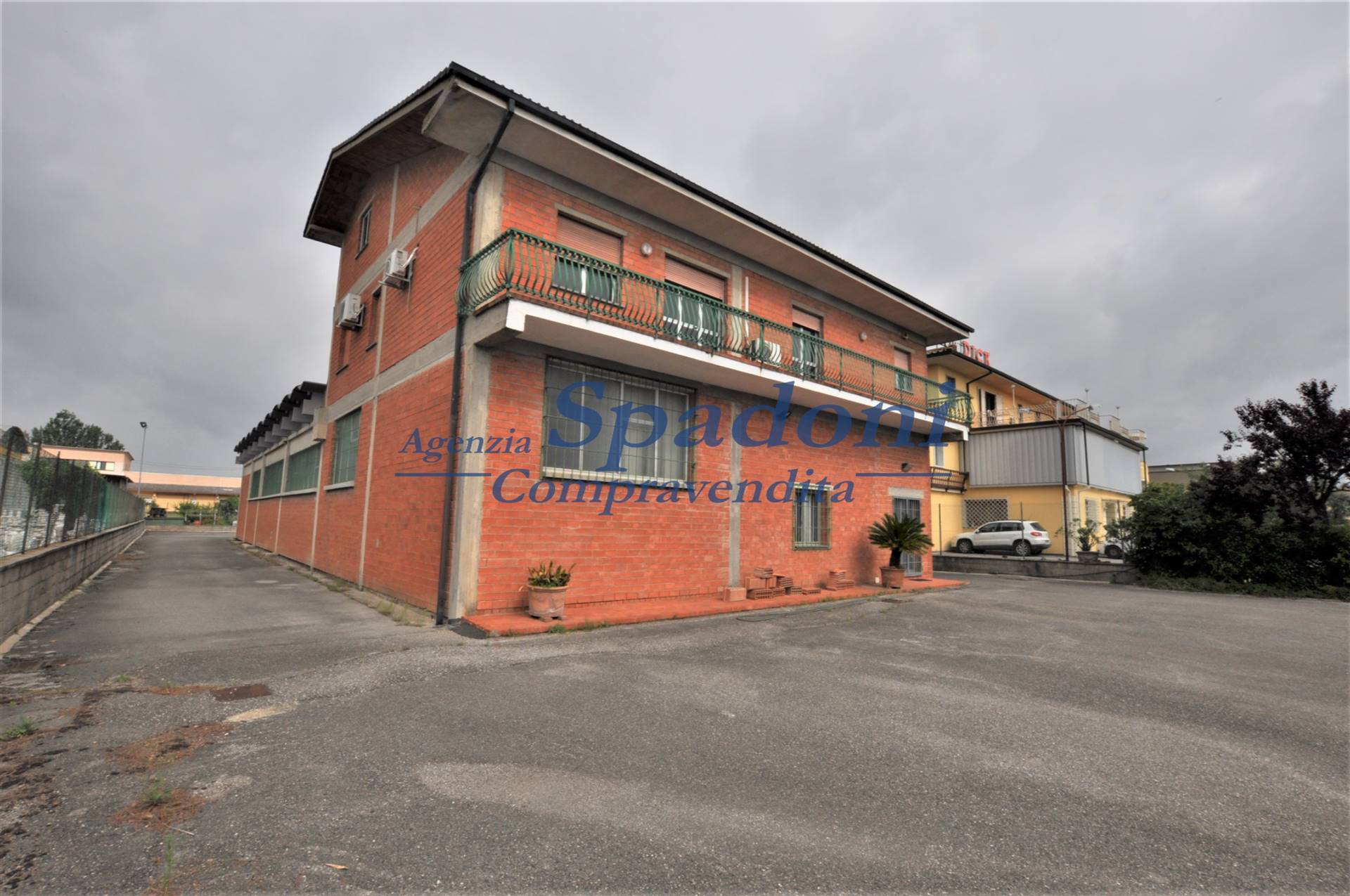 Capannone in vendita a Pieve a Nievole, 9999 locali, zona Località: TERZO, prezzo € 480.000 | CambioCasa.it