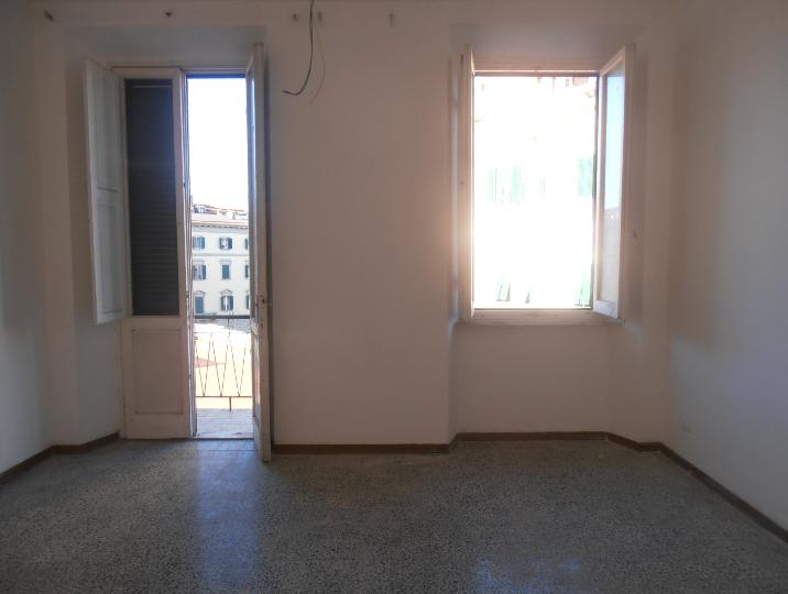 Appartamento in affitto a Livorno, 4 locali, zona Località: ATTIAS, VITTORIA, prezzo € 500 | PortaleAgenzieImmobiliari.it