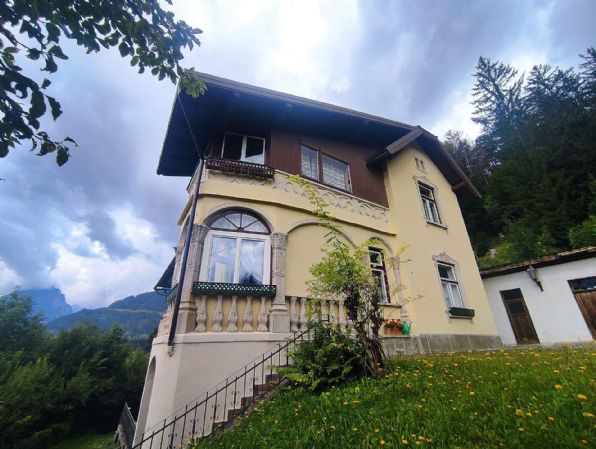 Villa in vendita a Tarvisio, 13 locali, Trattative riservate | PortaleAgenzieImmobiliari.it