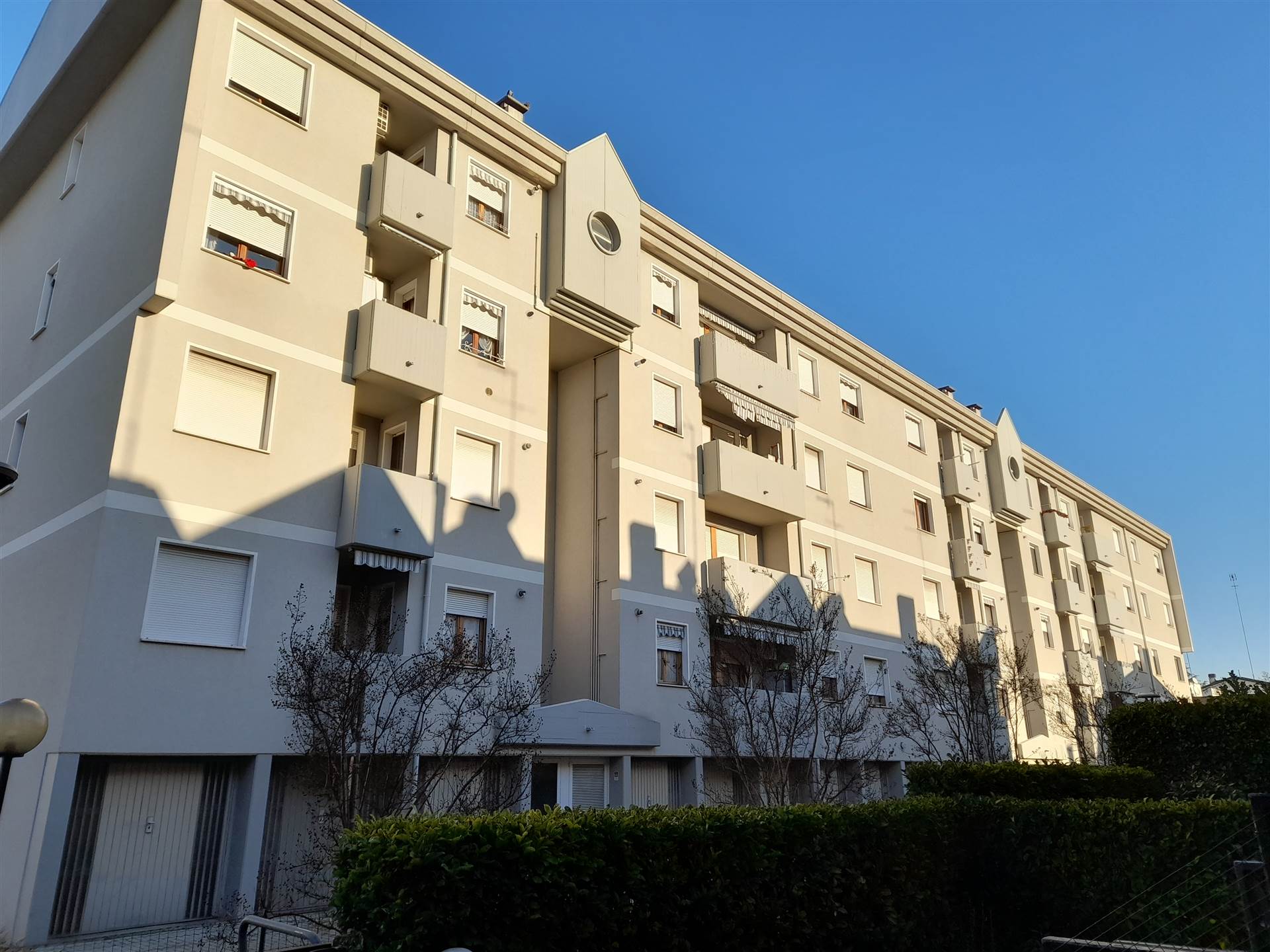 Appartamento in vendita a Spinea, 4 locali, zona Località: VILLAGGIO DEI FIORI, prezzo € 128.000 | PortaleAgenzieImmobiliari.it