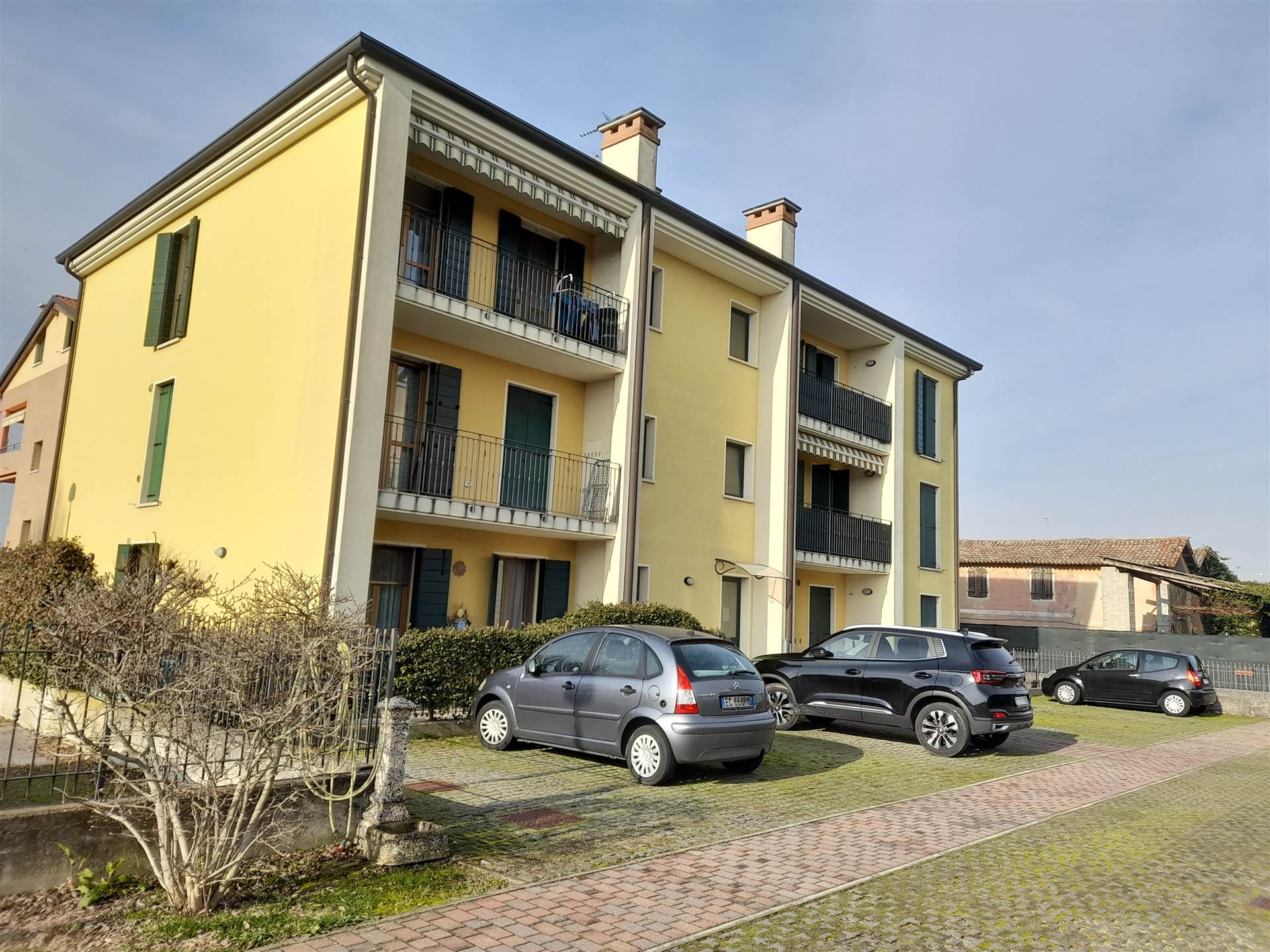 Appartamento in vendita a Mira, 3 locali, zona iago, prezzo € 132.000 | PortaleAgenzieImmobiliari.it