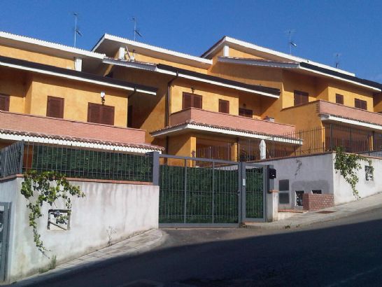 Appartamento in vendita a Montalto Uffugo, 4 locali, zona Località: SETTIMO, prezzo € 129.000 | CambioCasa.it