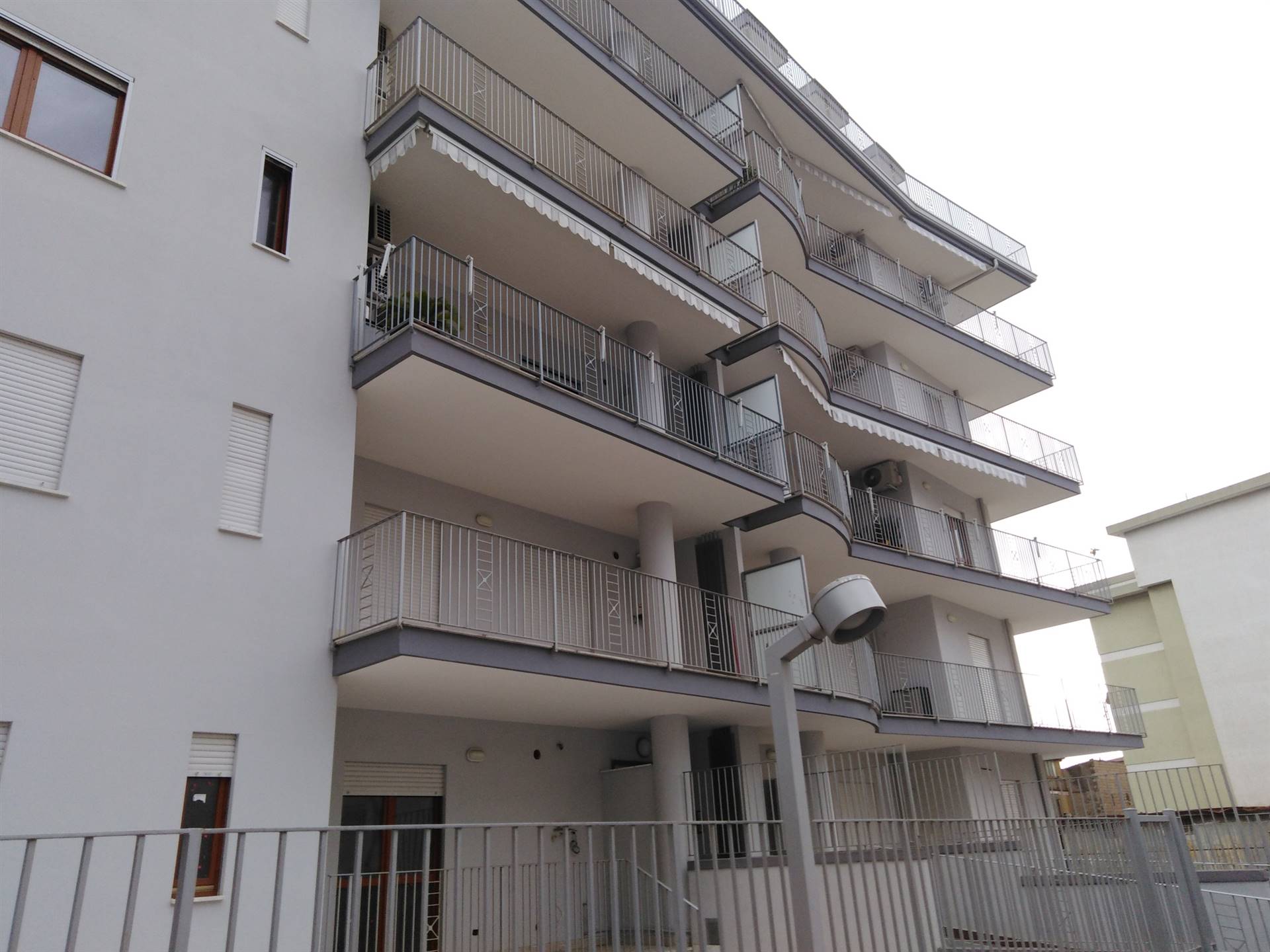 Appartamento in vendita a San Nicola la Strada, 4 locali, prezzo € 220.000 | PortaleAgenzieImmobiliari.it