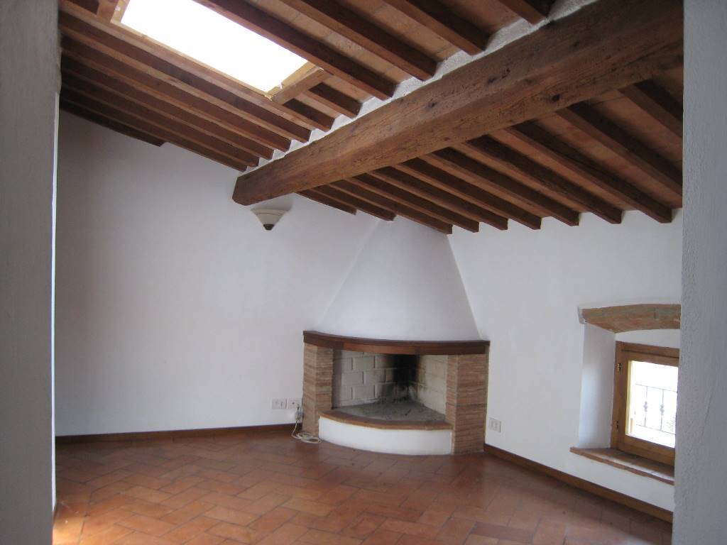 Appartamento in vendita a Monteriggioni, 4 locali, zona ellina Scalo, prezzo € 120.000 | PortaleAgenzieImmobiliari.it
