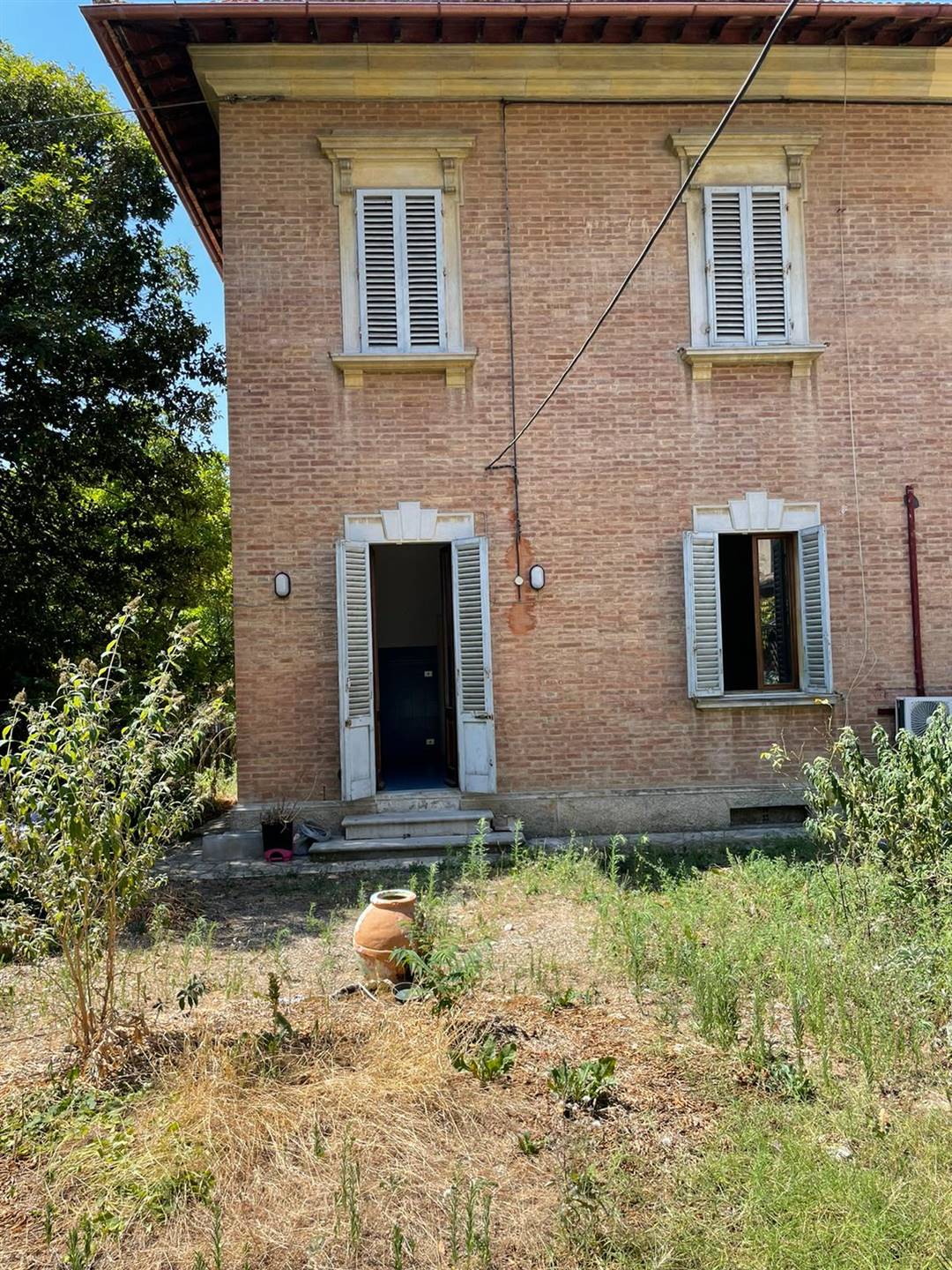 Villa Bifamiliare in Vendita a Siena