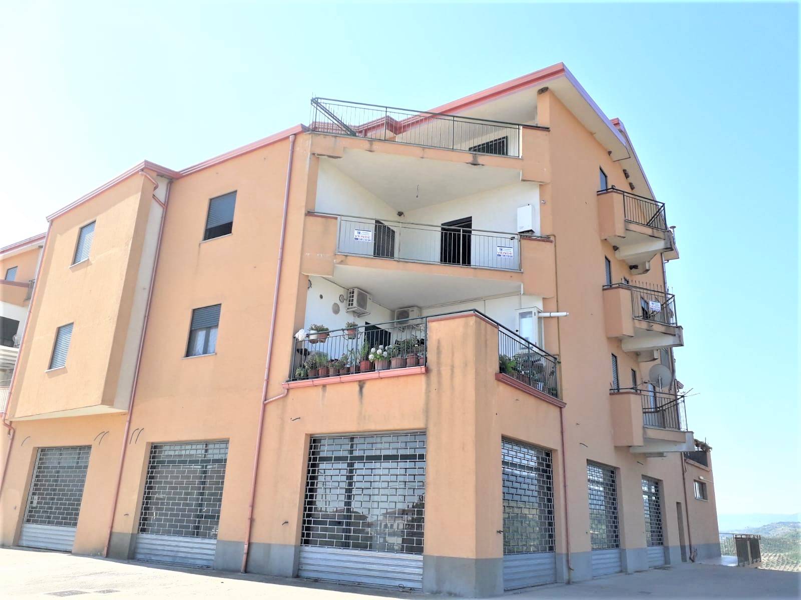 Appartamento in vendita a Torano Castello, 3 locali, zona no Scalo, prezzo € 55.000 | PortaleAgenzieImmobiliari.it