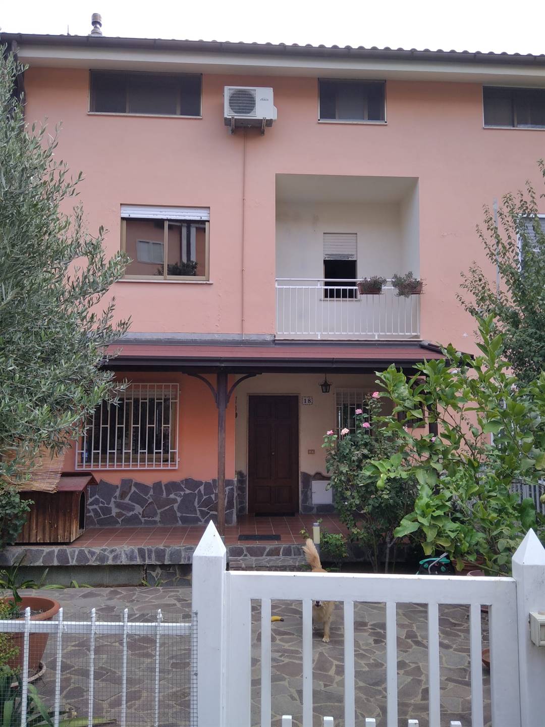 Villa a Schiera in vendita a Castrolibero, 5 locali, zona Località: SERRA MICELI, prezzo € 170.000 | CambioCasa.it