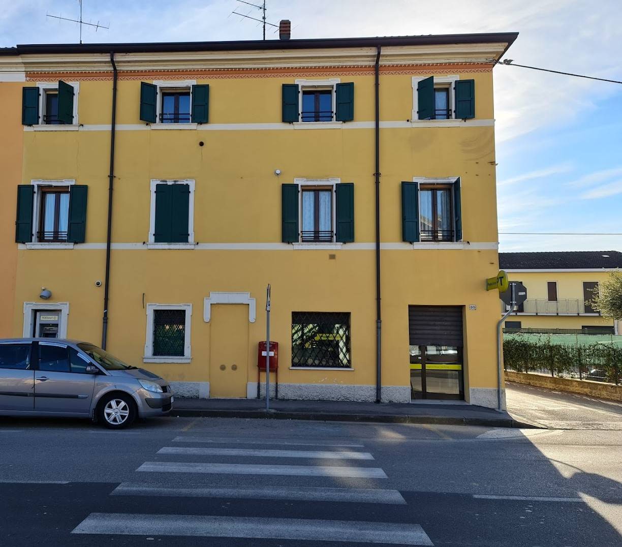 Appartamento in vendita a Nogarole Rocca, 15 locali, prezzo € 250.000 | CambioCasa.it