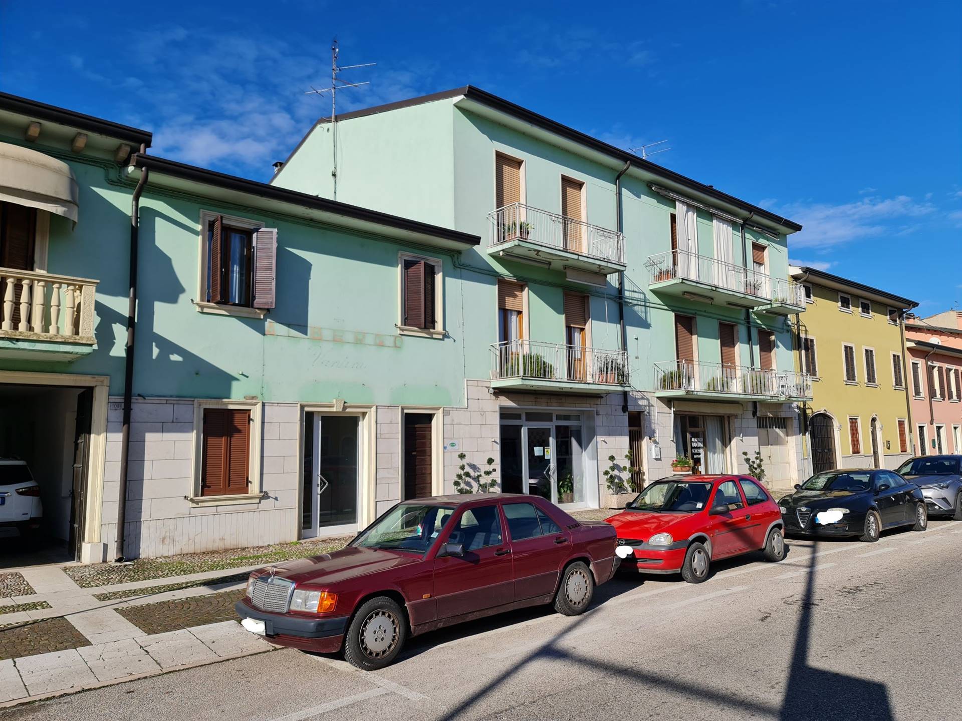Appartamento in vendita a Villafranca di Verona, 4 locali, prezzo € 130.000 | PortaleAgenzieImmobiliari.it