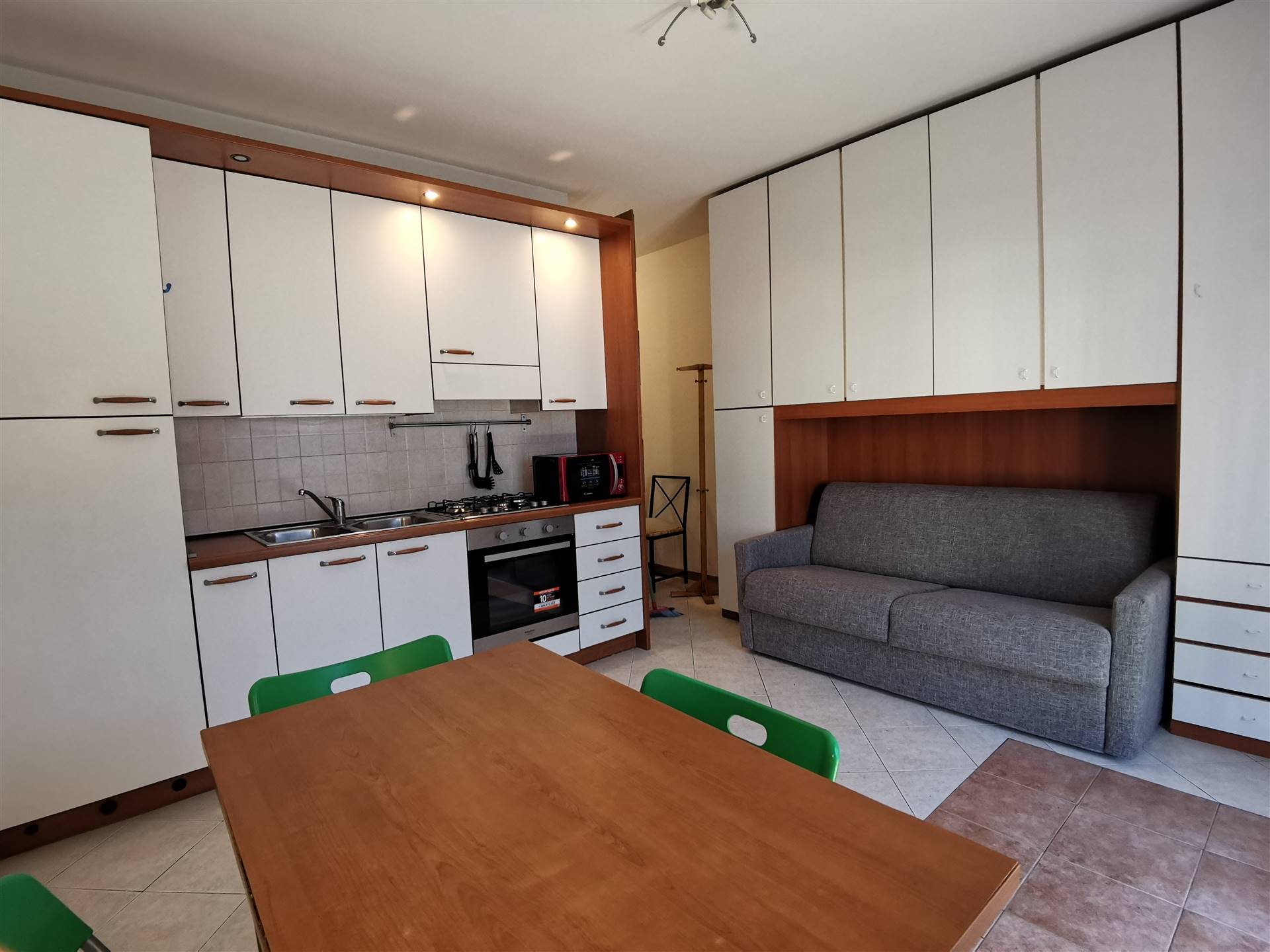 Appartamento in affitto a Sondrio, 1 locali, zona Località: CENTRO, prezzo € 320 | PortaleAgenzieImmobiliari.it