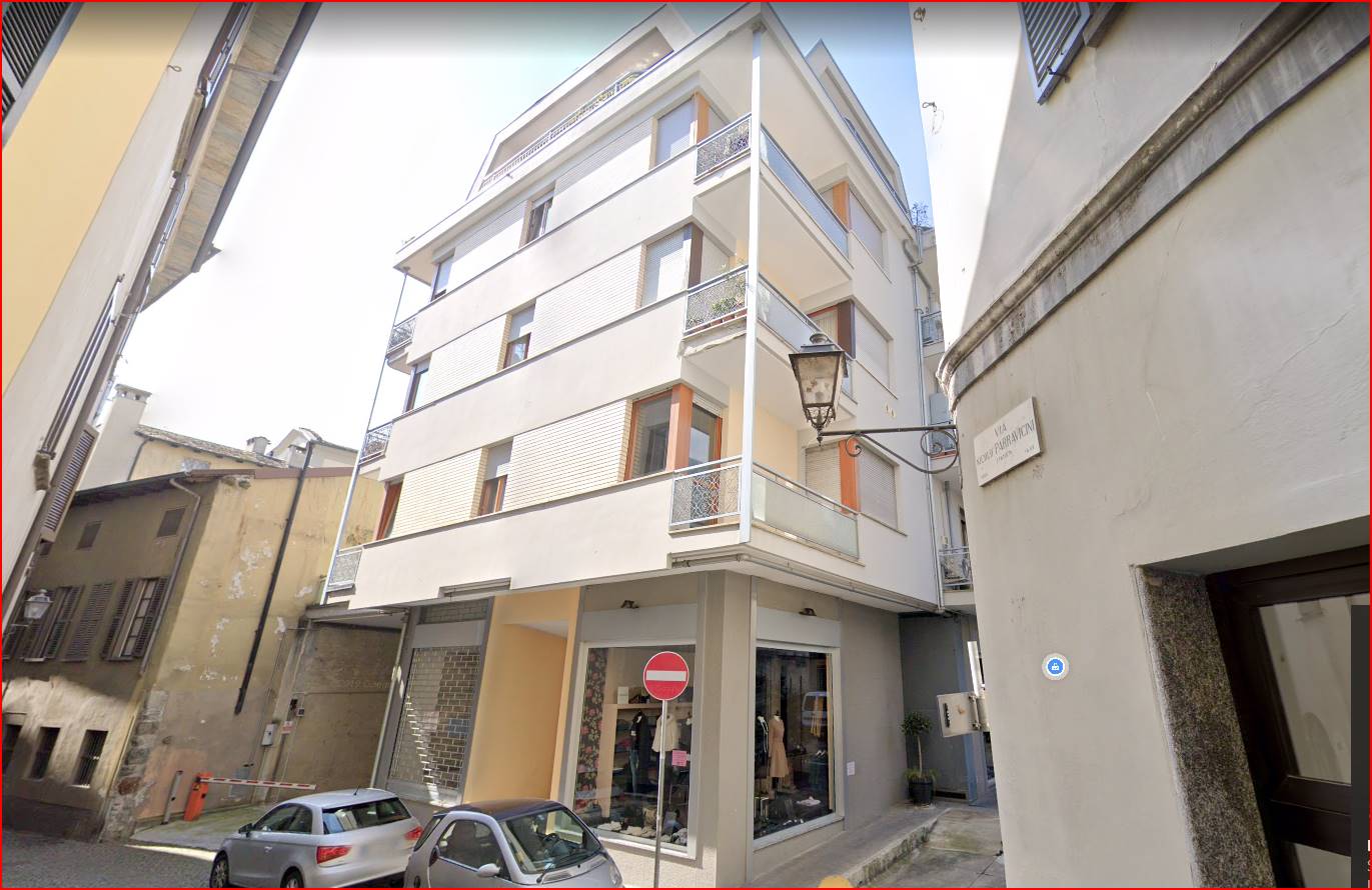 Immobile Commerciale in affitto a Sondrio, 2 locali, zona Località: CENTRALISSIMA, prezzo € 300 | PortaleAgenzieImmobiliari.it