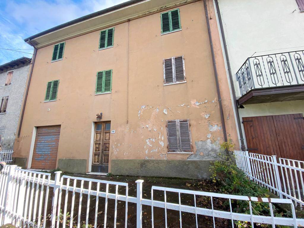 Soluzione Indipendente in vendita a Castiglione dei Pepoli, 7 locali, zona a, prezzo € 40.000 | PortaleAgenzieImmobiliari.it