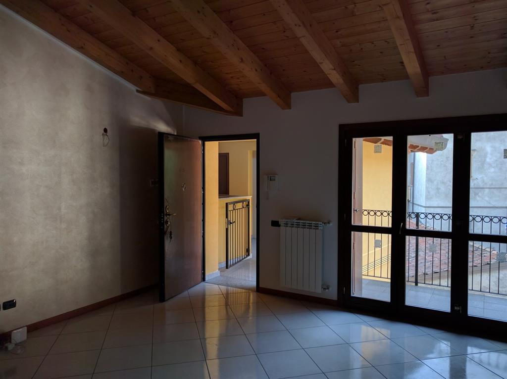 Appartamento in vendita a Calolziocorte, 3 locali, prezzo € 155.000 | PortaleAgenzieImmobiliari.it