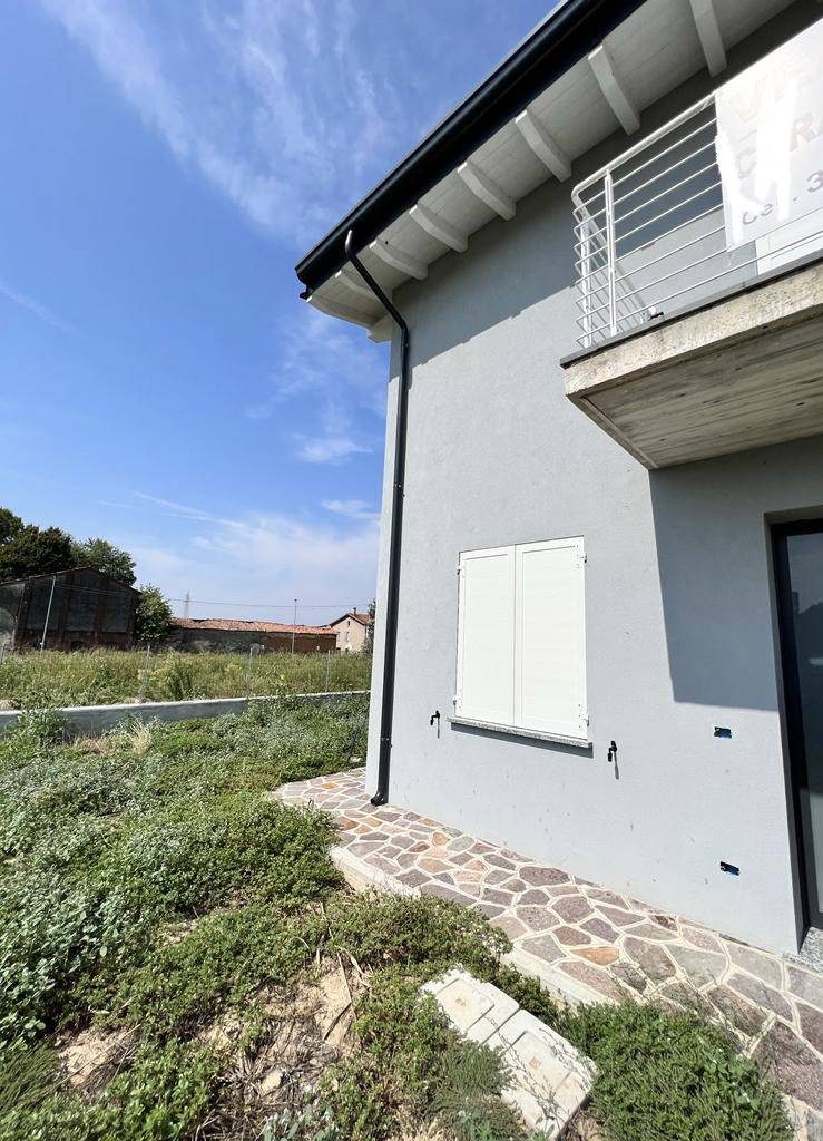 Villa Bifamiliare in vendita a Marcaria, 4 locali, zona itello, prezzo € 330.000 | PortaleAgenzieImmobiliari.it