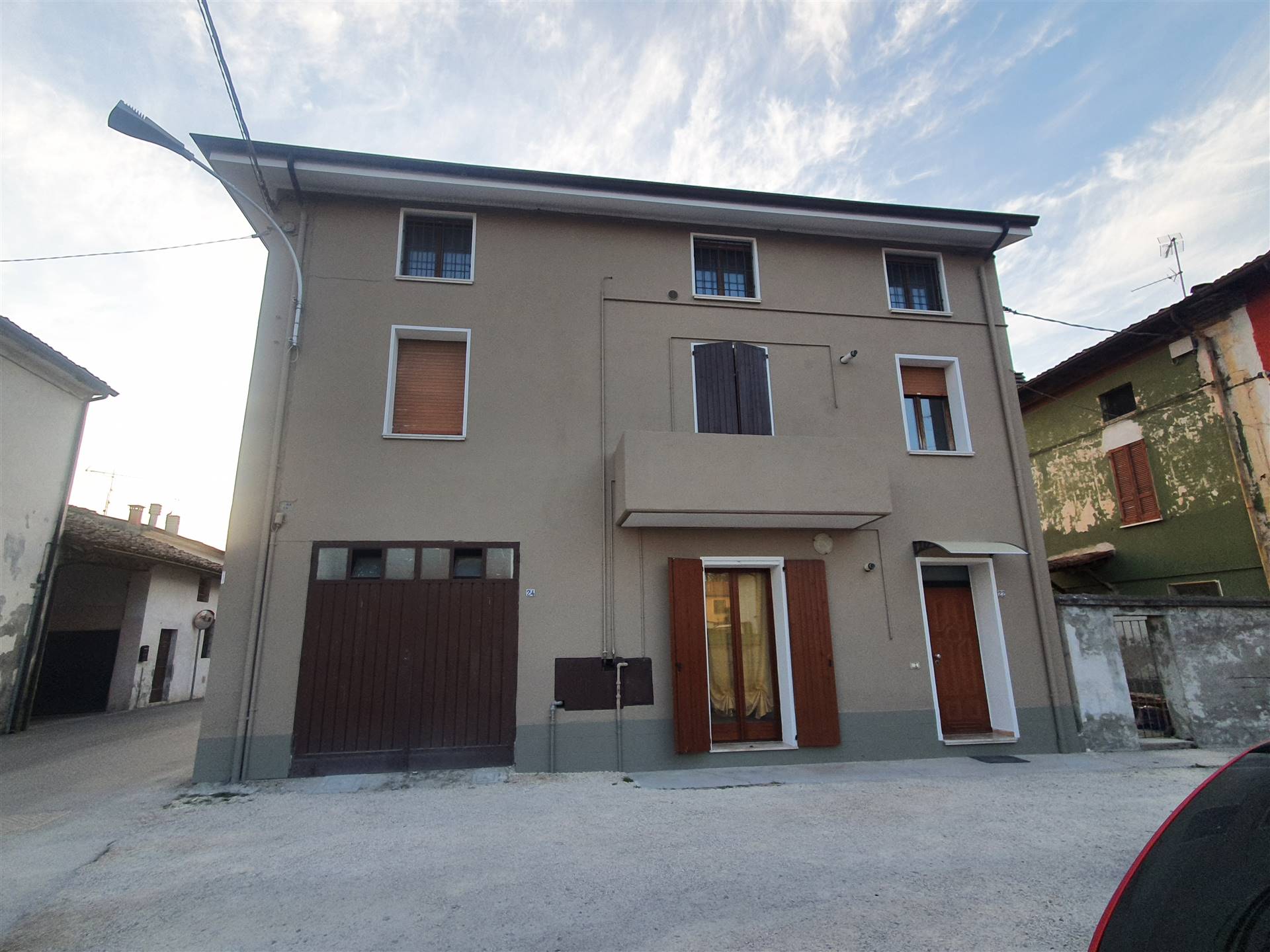 Soluzione Indipendente in vendita a San Giovanni in Croce, 4 locali, prezzo € 199.000 | PortaleAgenzieImmobiliari.it