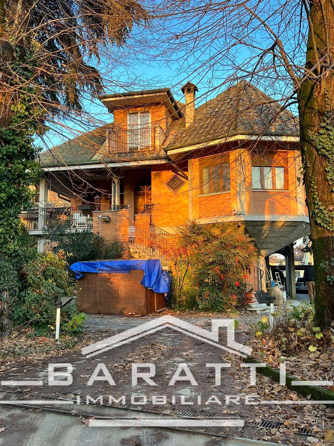 Villa in vendita a Curtatone, 9 locali, zona Località: MONTANARA, prezzo € 179.000 | PortaleAgenzieImmobiliari.it