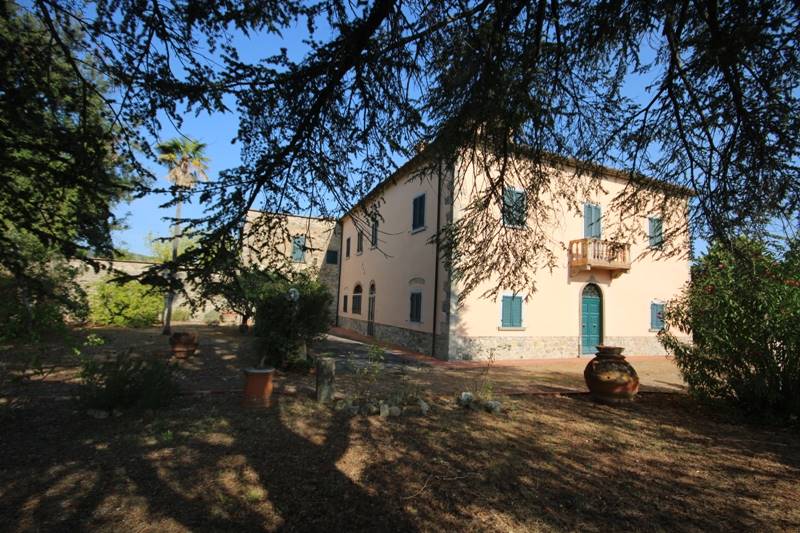 Azienda Agricola in vendita a Montecatini Val di Cecina, 20 locali, Trattative riservate | PortaleAgenzieImmobiliari.it