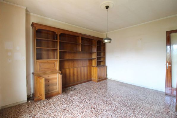 Appartamento in vendita a Colle di Val d'Elsa, 6 locali, prezzo € 195.000 | PortaleAgenzieImmobiliari.it