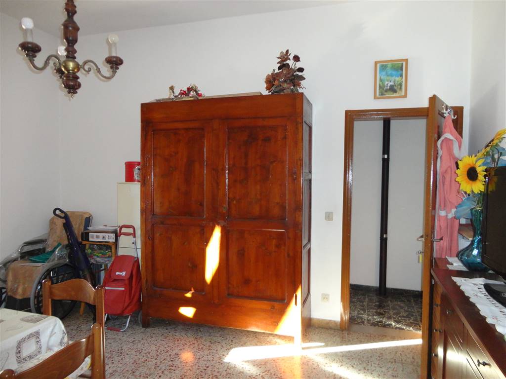 Appartamento in vendita a Certaldo, 5 locali, prezzo € 230.000 | PortaleAgenzieImmobiliari.it