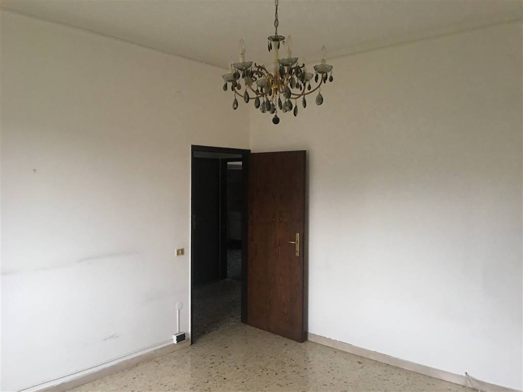 Appartamento in vendita a Gambassi Terme, 3 locali, prezzo € 77.000 | PortaleAgenzieImmobiliari.it