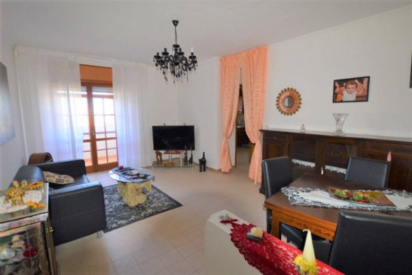 Appartamento in vendita a Lavello, 6 locali, prezzo € 68.000 | PortaleAgenzieImmobiliari.it