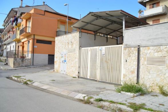Box / Garage in vendita a Lavello, 1 locali, prezzo € 19.000 | PortaleAgenzieImmobiliari.it