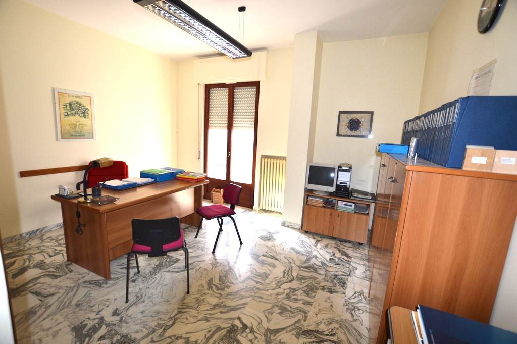 Appartamento in vendita a Lavello, 4 locali, prezzo € 80.000 | PortaleAgenzieImmobiliari.it