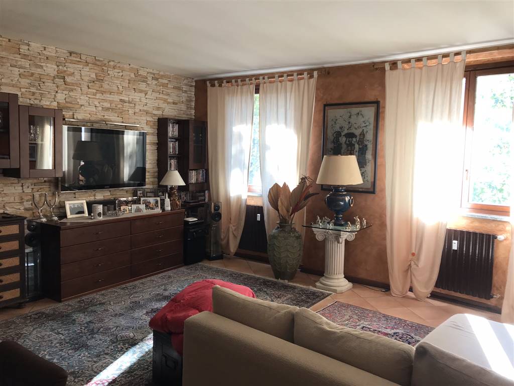 Appartamento in vendita a Villa Cortese, 3 locali, prezzo € 240.000 | PortaleAgenzieImmobiliari.it