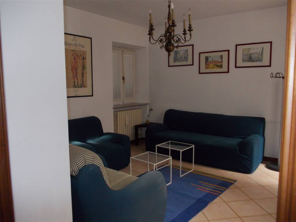 Appartamento in affitto a Novara, 2 locali, zona Zona: Centro, prezzo € 600 | CambioCasa.it