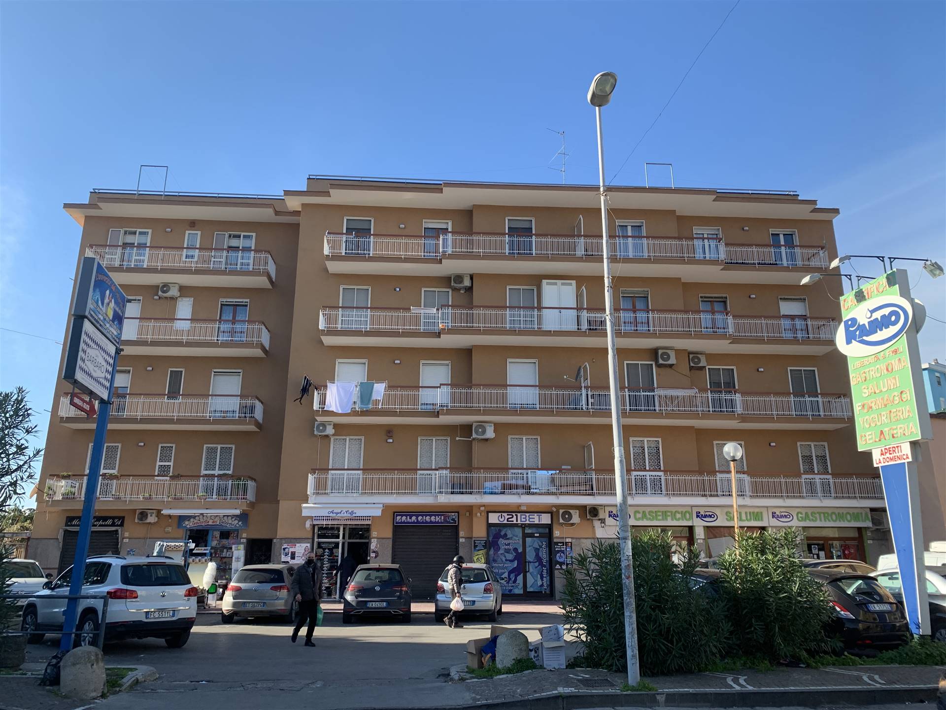 Appartamento in vendita a Castellammare di Stabia, 5 locali, prezzo € 290.000 | CambioCasa.it