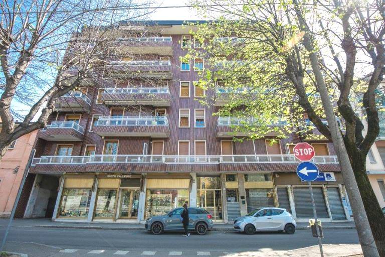 Appartamento in vendita a Paderno Dugnano, 3 locali, zona Località: CENTRO, prezzo € 195.000 | CambioCasa.it
