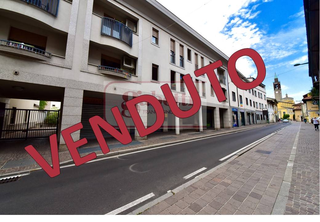 Appartamento in vendita a Paderno Dugnano, 3 locali, zona Località: CENTRO, prezzo € 240.000 | CambioCasa.it