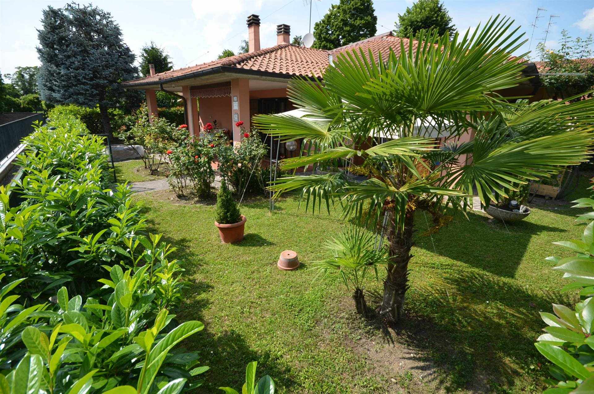 Villa in vendita a Zola Predosa, 8 locali, prezzo € 549.000 | PortaleAgenzieImmobiliari.it