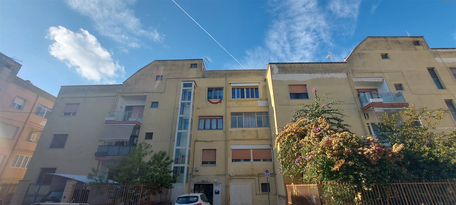 Appartamento in vendita a Mesagne, 7 locali, zona Località: SANT'ANTONIO, prezzo € 65.000 | PortaleAgenzieImmobiliari.it