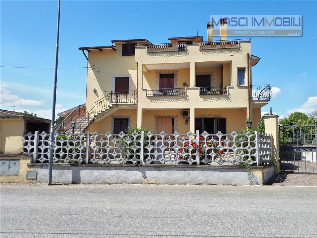 Appartamento in vendita a Fiano Romano, 4 locali, prezzo € 120.000 | PortaleAgenzieImmobiliari.it