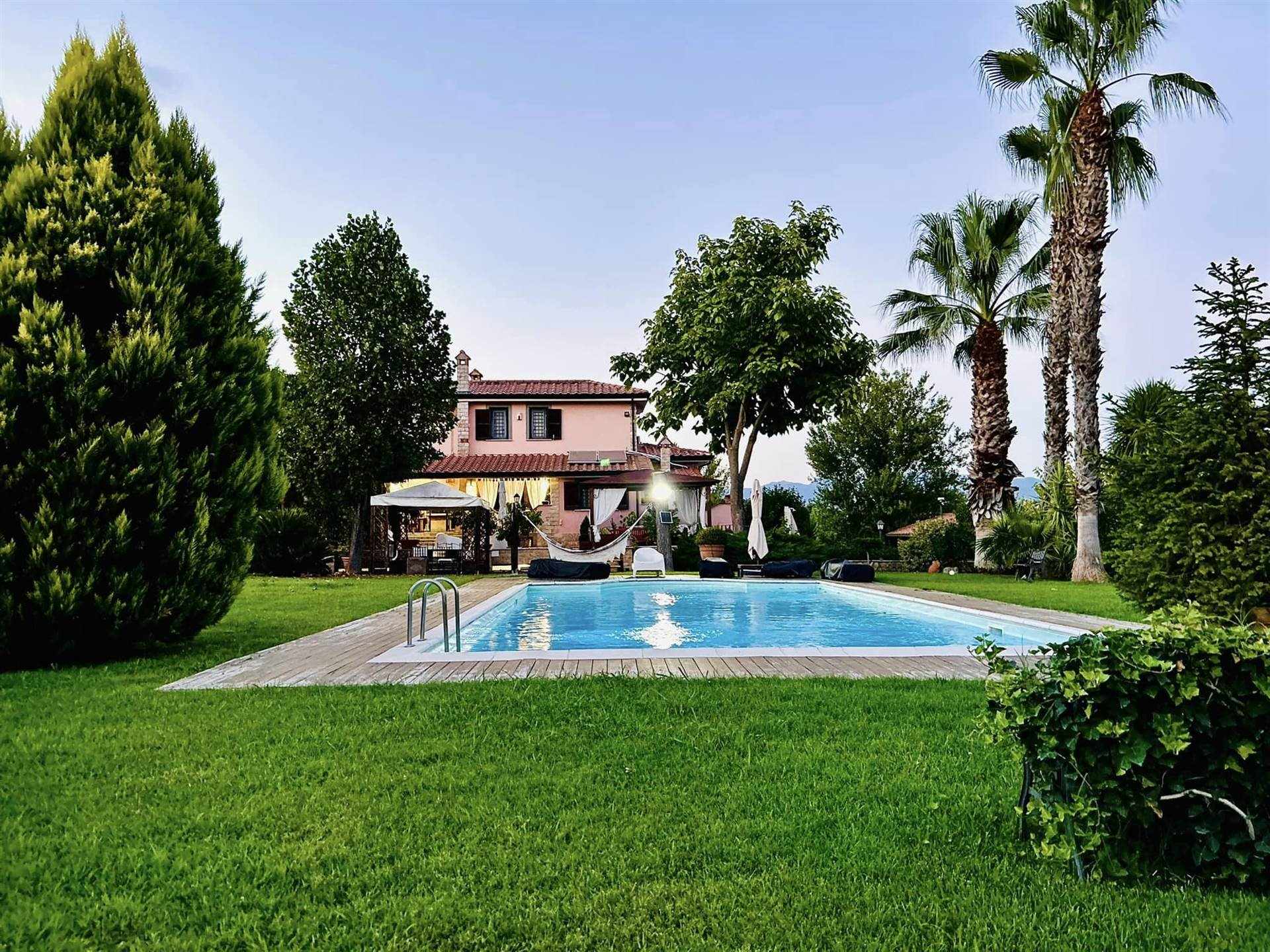 Villa Bifamiliare in vendita a Fiano Romano, 7 locali, prezzo € 690.000 | PortaleAgenzieImmobiliari.it