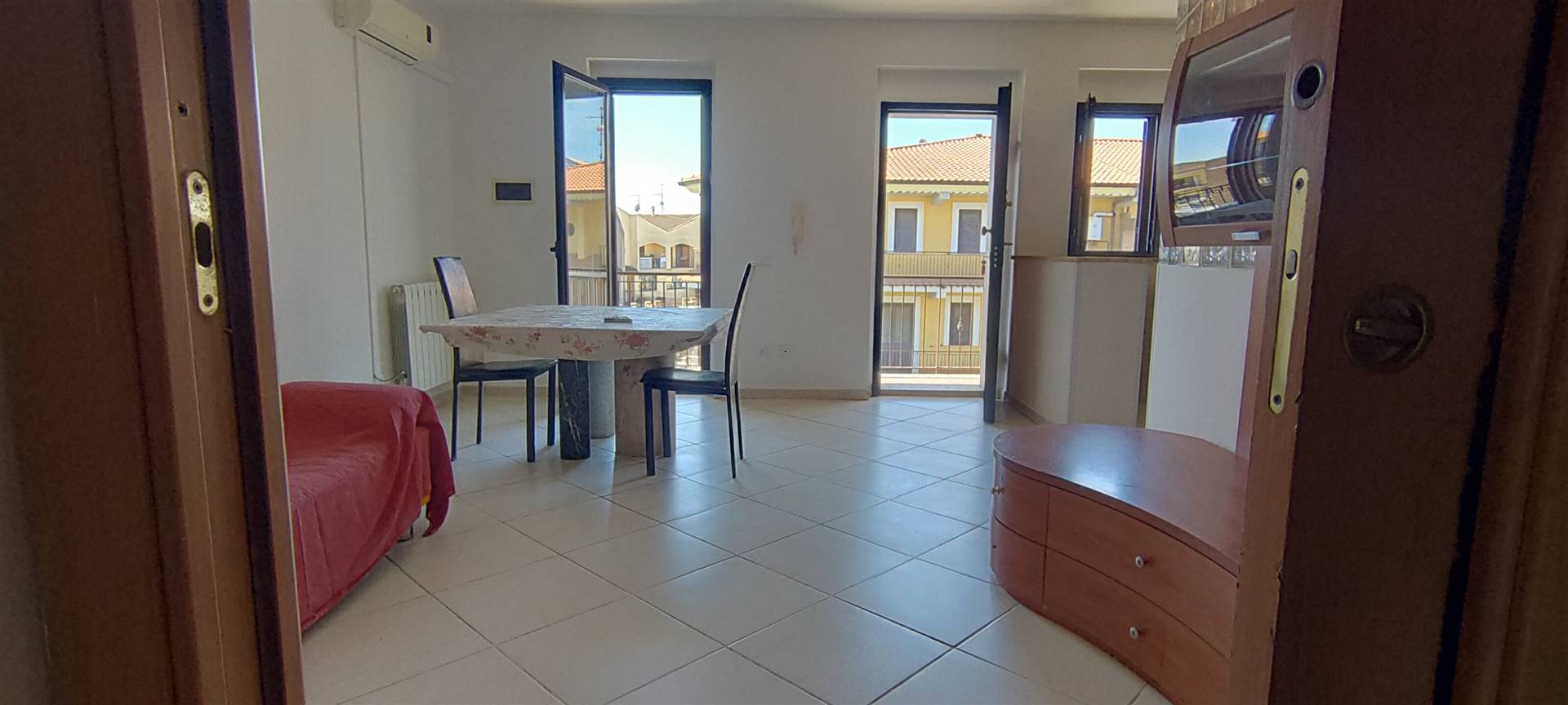 Appartamento in vendita a Tarano, 4 locali, zona cche di San Polo (Borgonuovo), prezzo € 75.000 | PortaleAgenzieImmobiliari.it