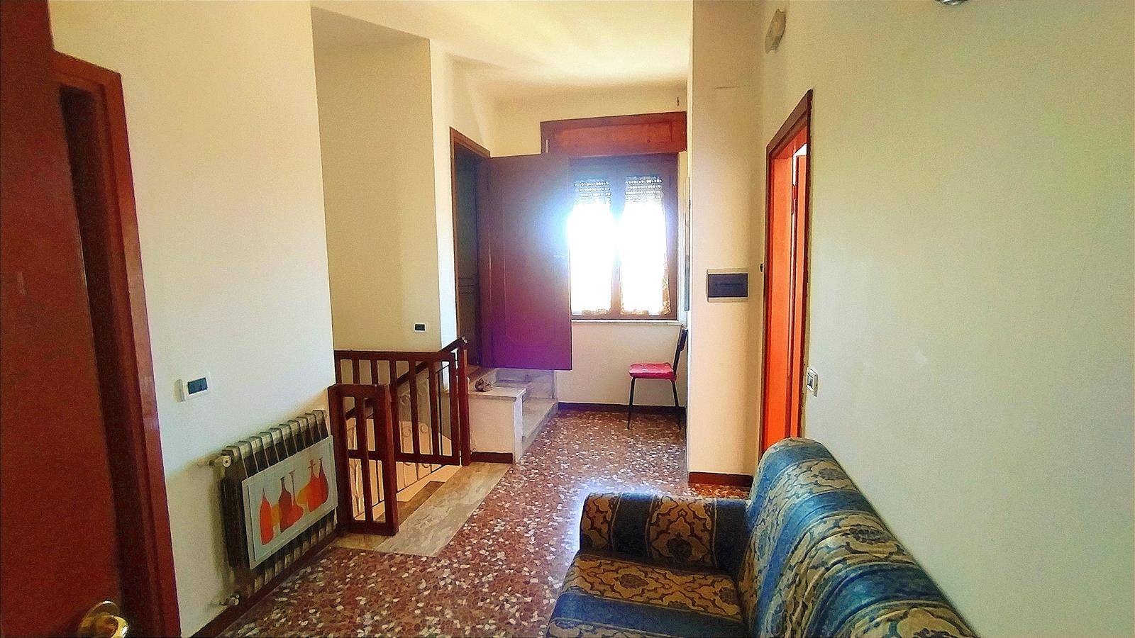 Appartamento in affitto a Calvi dell'Umbria, 6 locali, zona Località: FRAZIONE SANTA MARIA MADDALENA, prezzo € 500 | PortaleAgenzieImmobiliari.it