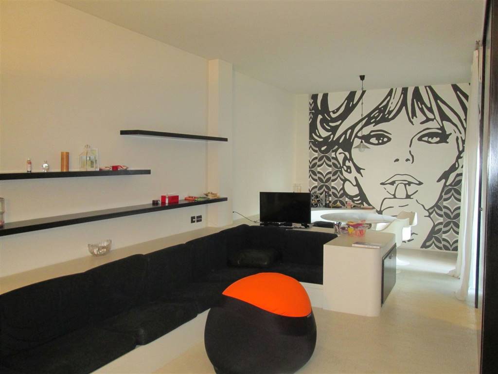 Appartamento in affitto a Saronno, 2 locali, zona Località: PISCINA, prezzo € 650 | PortaleAgenzieImmobiliari.it