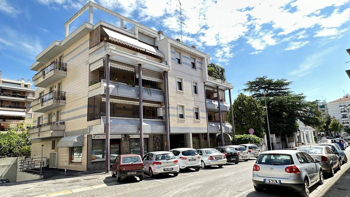 Negozio / Locale in vendita a Monfalcone - Zona: Rocca