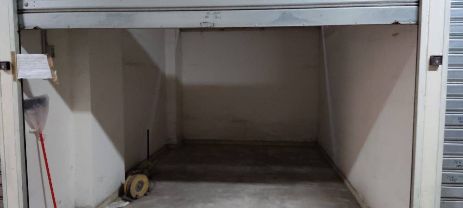 Box / Garage in vendita a San Giorgio a Cremano, 1 locali, zona Località: BASSA, prezzo € 36.000 | CambioCasa.it