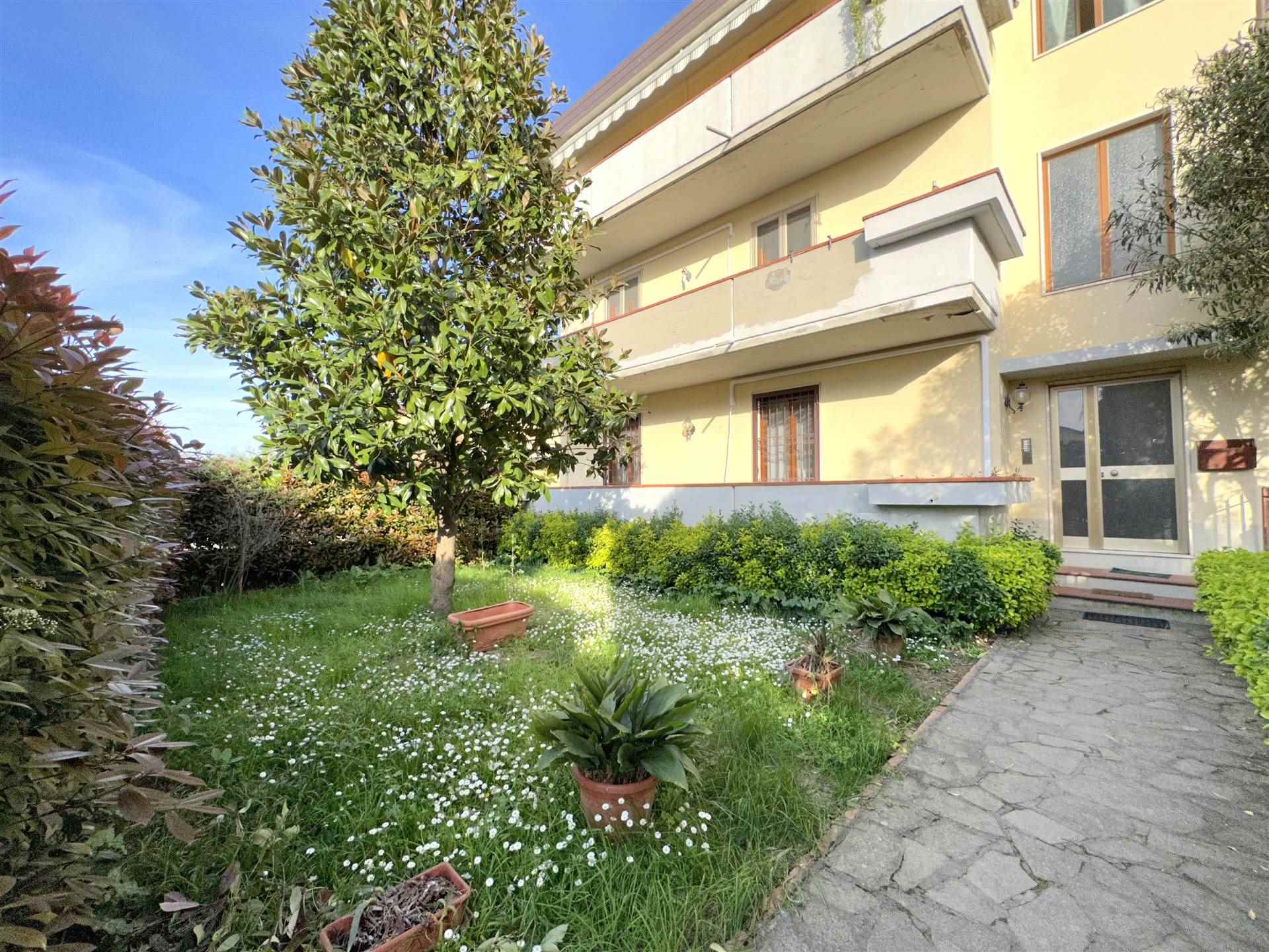 Appartamento in vendita a Campi Bisenzio, 4 locali, zona 'Angelo a Lecore, prezzo € 240.000 | PortaleAgenzieImmobiliari.it