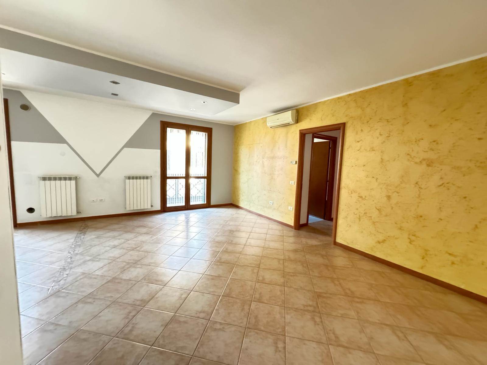 Appartamento in vendita a Sant'Elena, 4 locali, prezzo € 105.000 | PortaleAgenzieImmobiliari.it