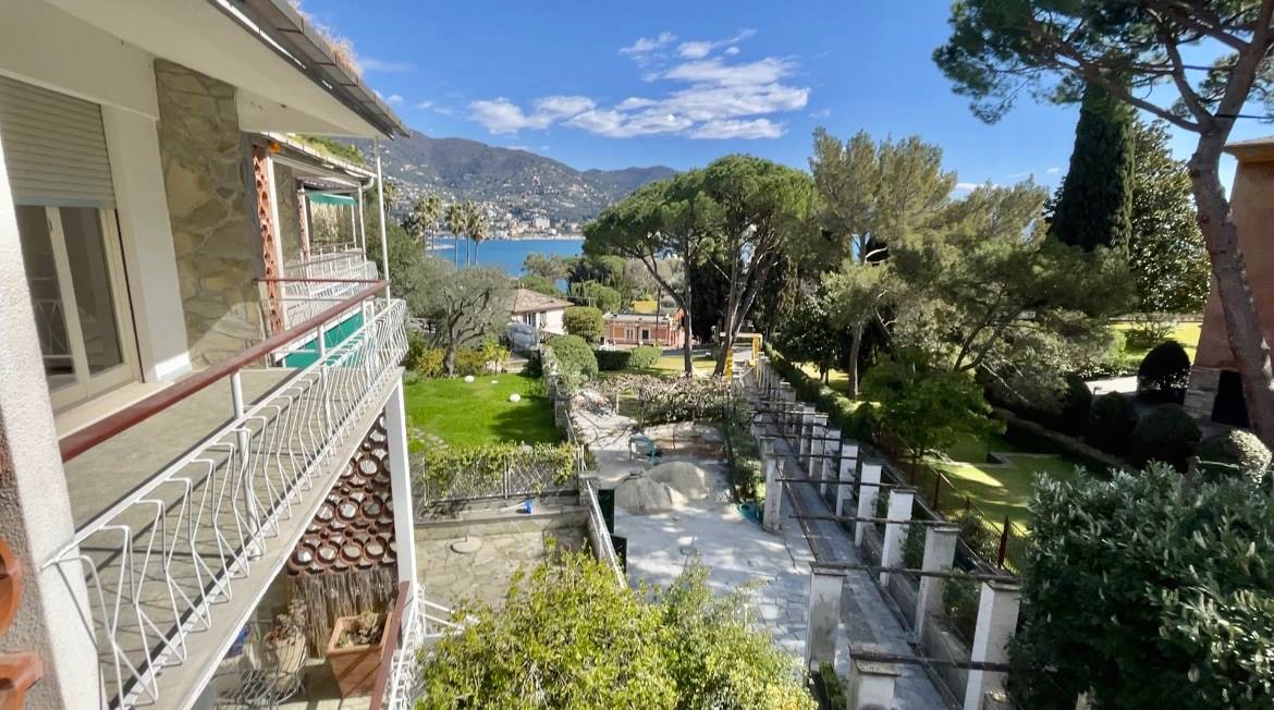 Villa a Schiera in vendita a Rapallo, 6 locali, zona Michele di Pagana, prezzo € 1.290.000 | PortaleAgenzieImmobiliari.it