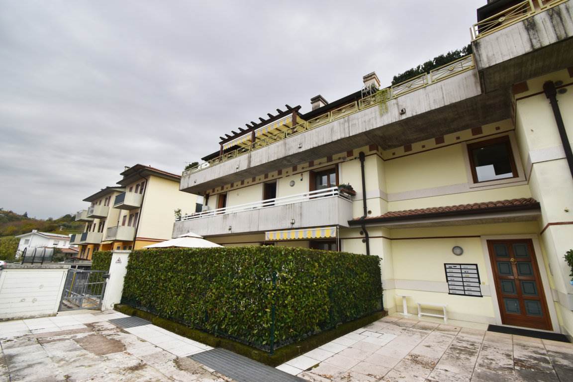 Appartamento in vendita a Castelgomberto, 5 locali, prezzo € 155.000 | PortaleAgenzieImmobiliari.it